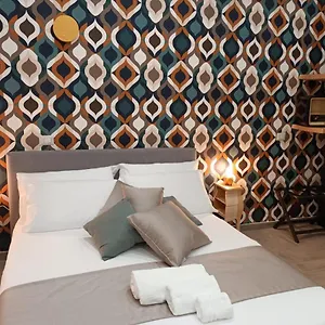 Geometric Art Guest house Bari